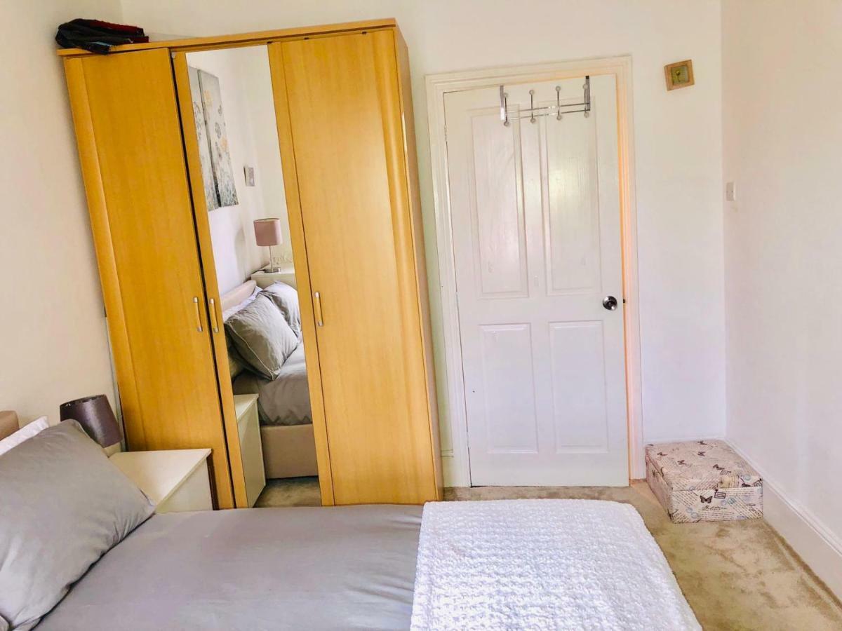 Heathfield Sq Hotel Londra Esterno foto