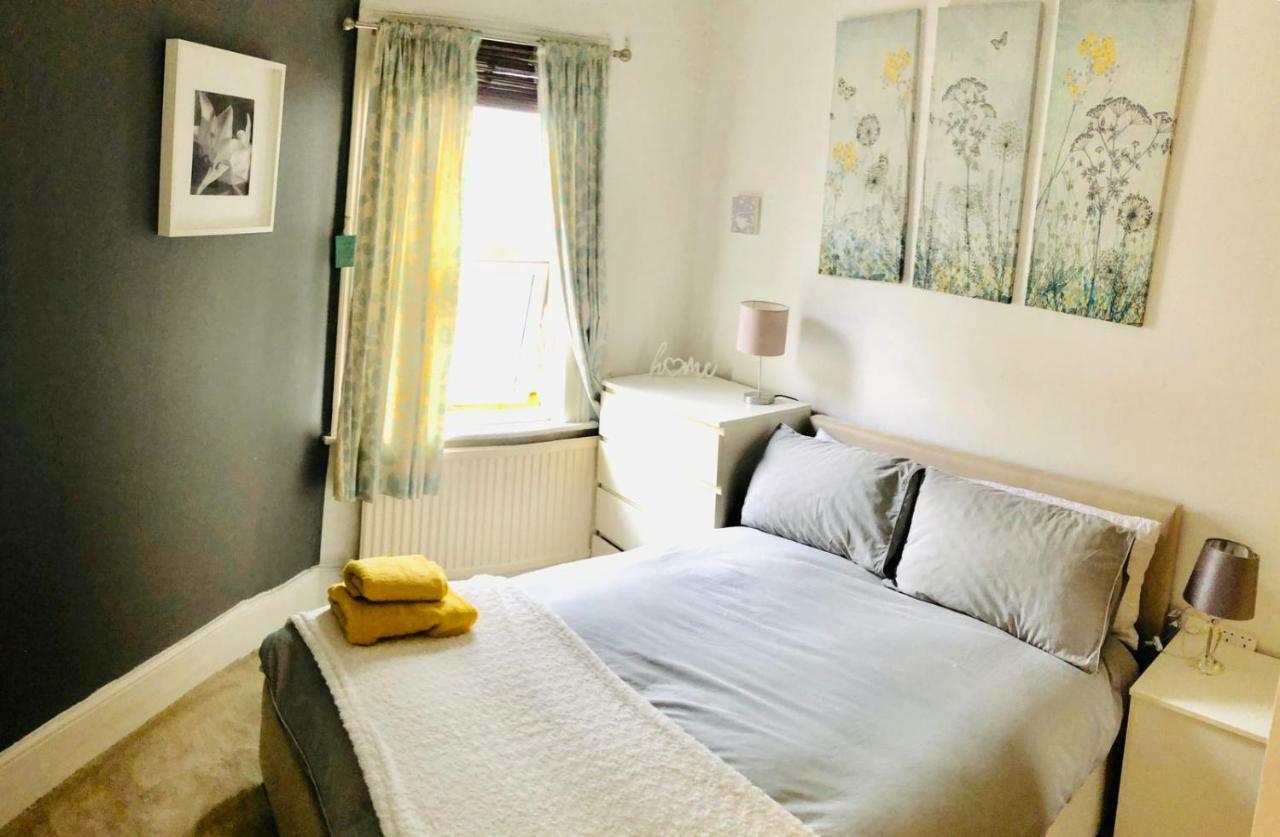 Heathfield Sq Hotel Londra Esterno foto